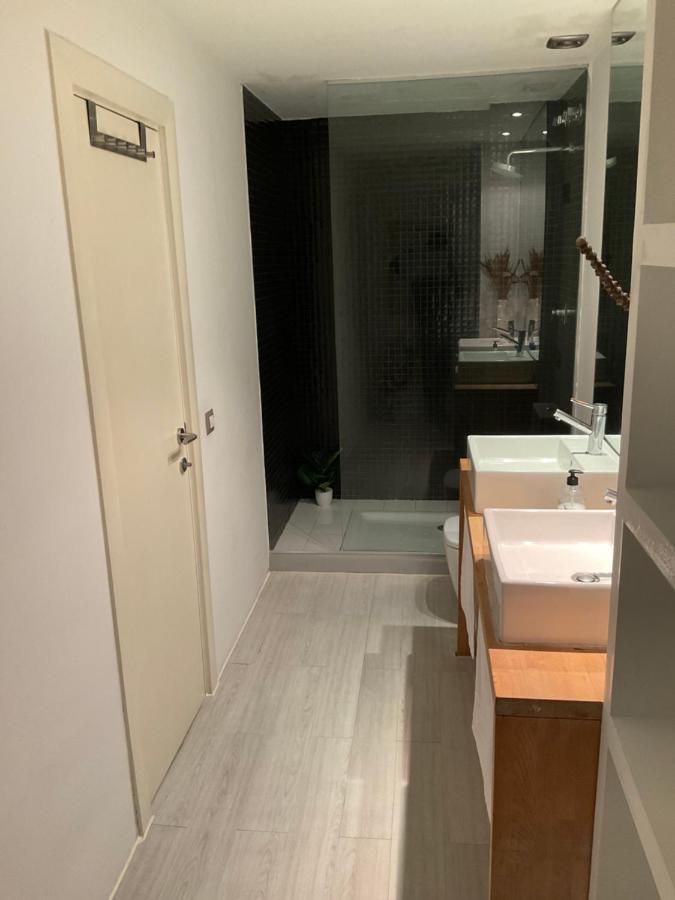 Habitacion Y Bano En Planta Independiente En Centro De Sevilla Bagian luar foto